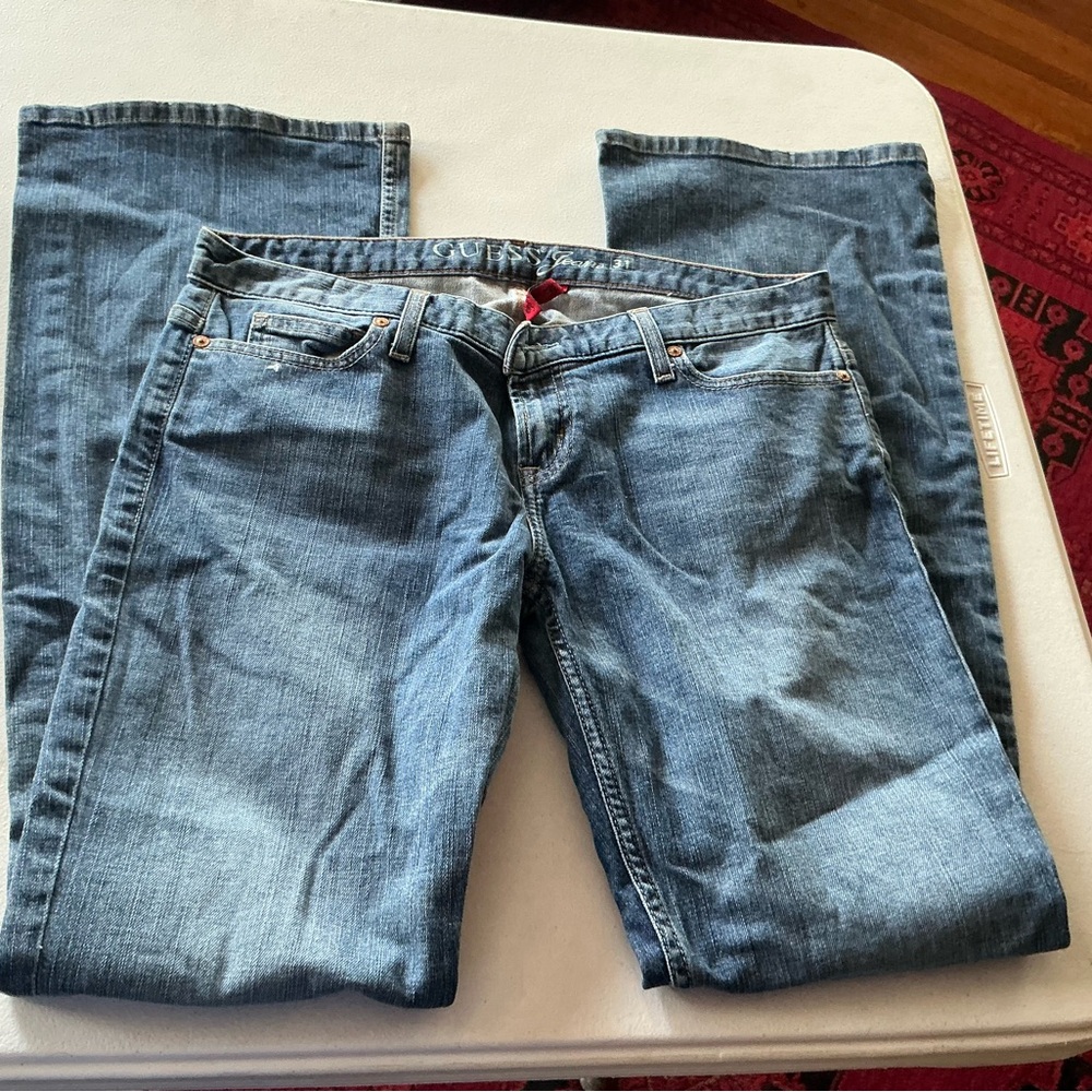 Guess Classic Blue Jeans GUESS Jeans Bootcut Size 31 Medium Wash Stretch
